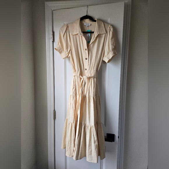 Gilli Dresses & Skirts - Gilli Off-White Puff Sleeve Shirt Dress